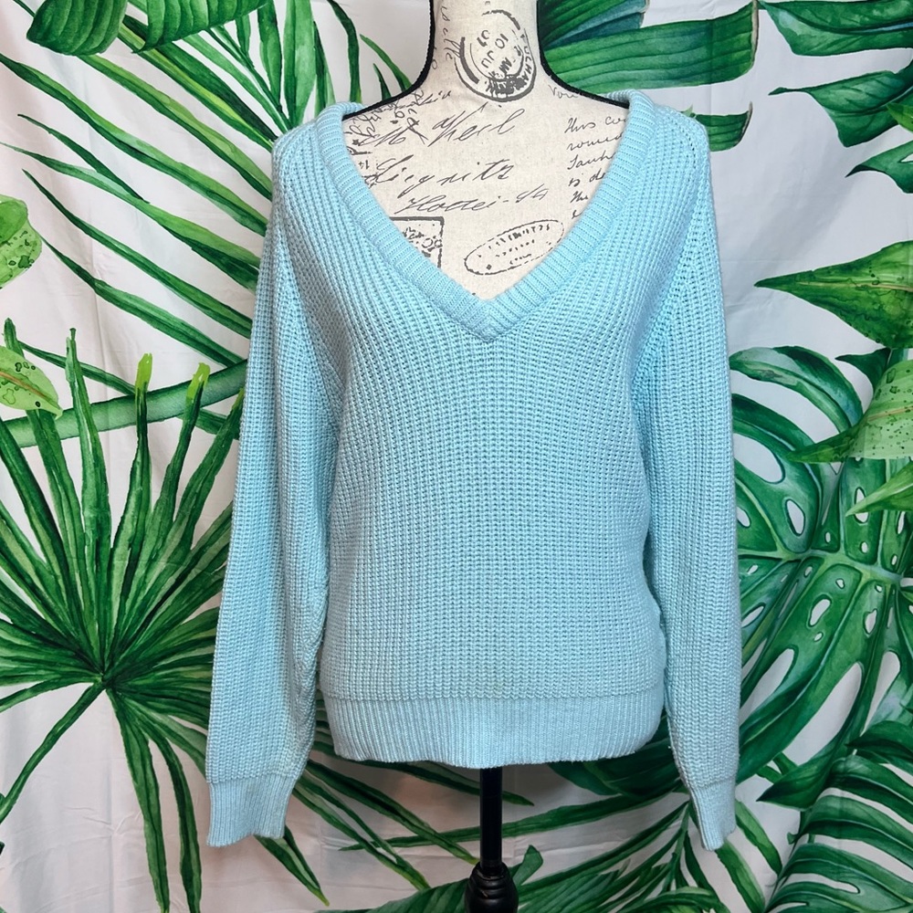Vintage 80s Cherry Stix L UK Pastel Baby Blue V Neck Chunky Knit Spring Sweater